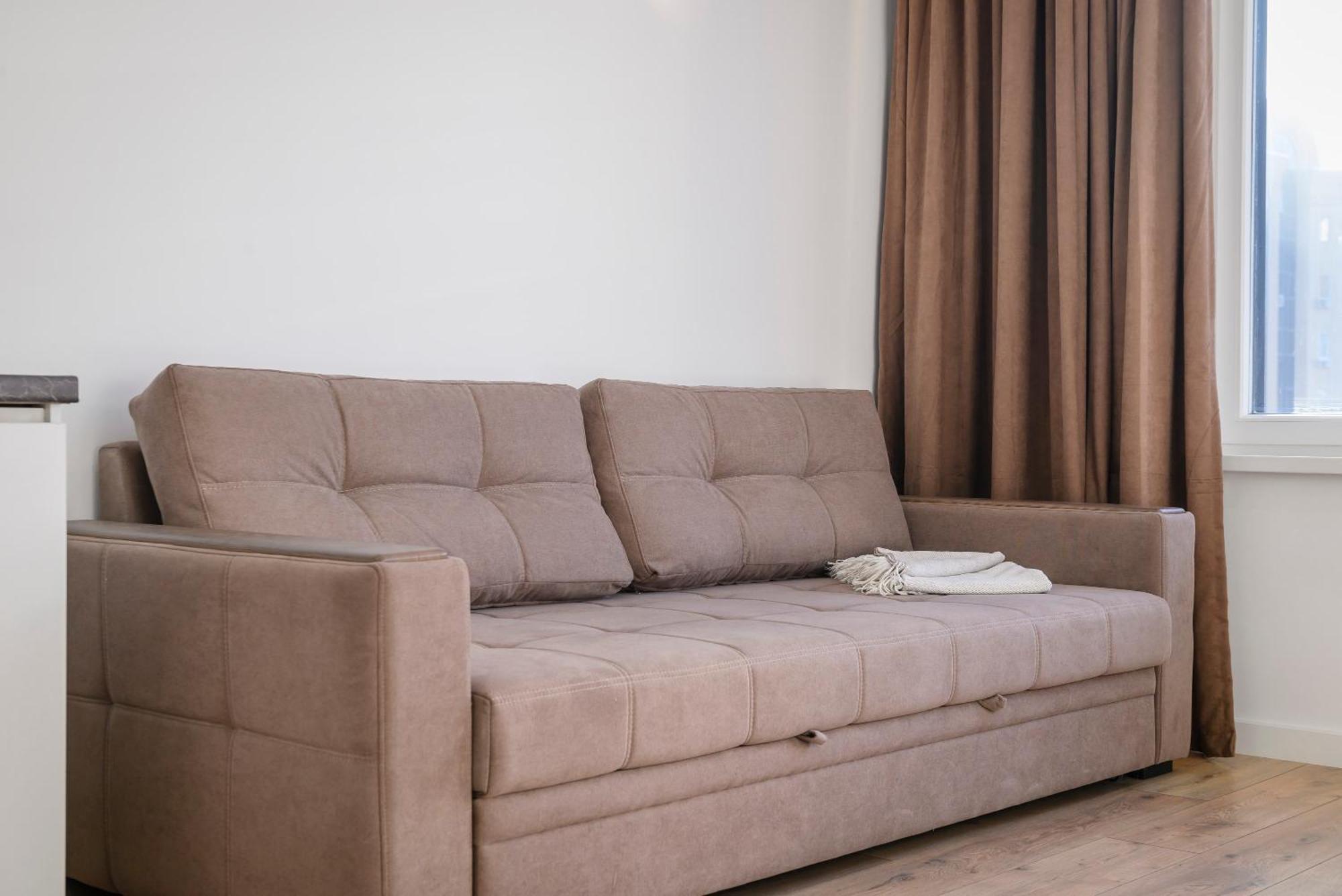 Five Business-Class Rooms In R-House Near Mega Center Almaty Bagian luar foto