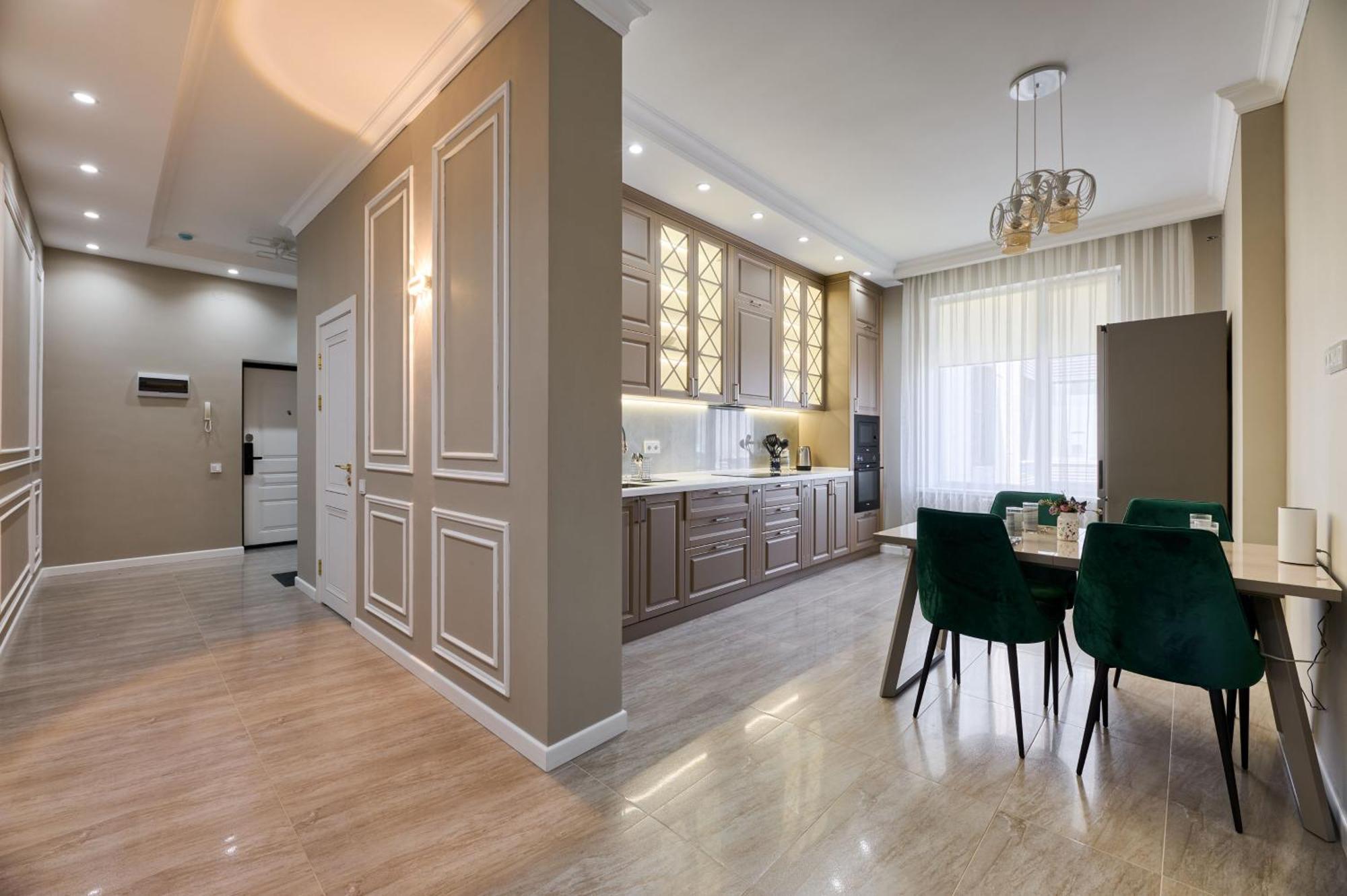 Five Business-Class Rooms In R-House Near Mega Center Almaty Bagian luar foto