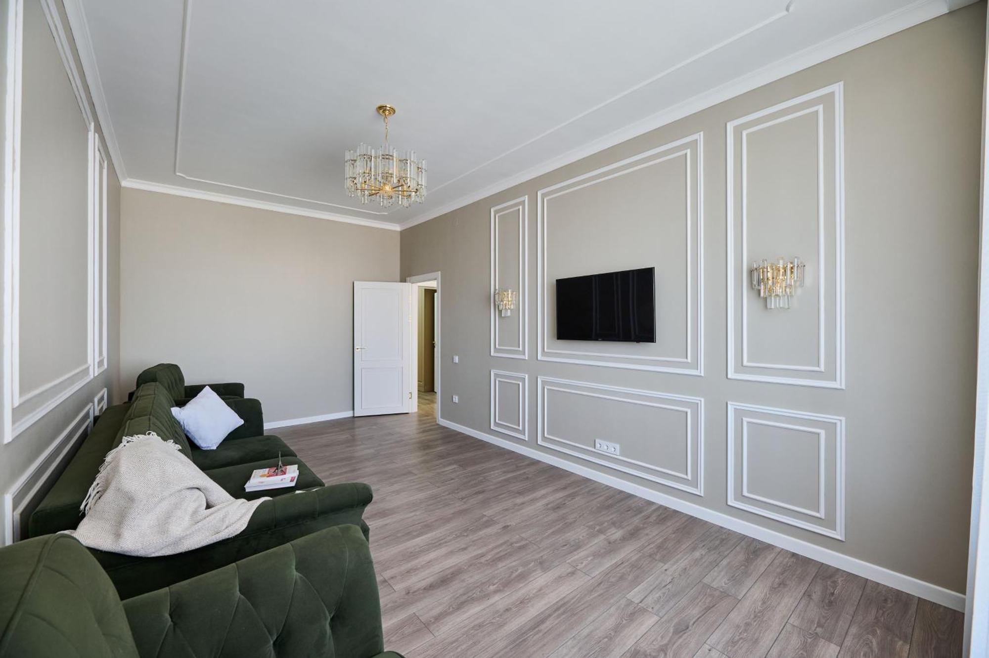 Five Business-Class Rooms In R-House Near Mega Center Almaty Bagian luar foto
