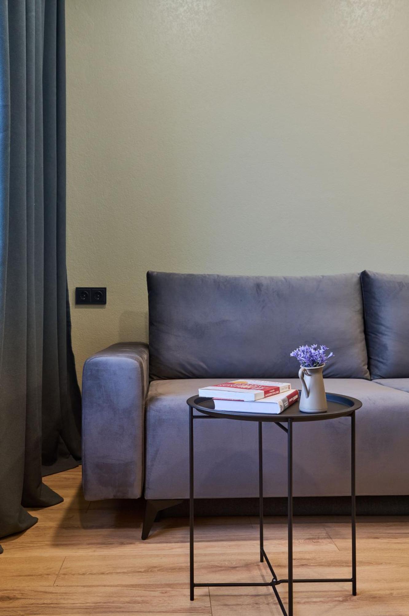 Five Business-Class Rooms In R-House Near Mega Center Almaty Bagian luar foto